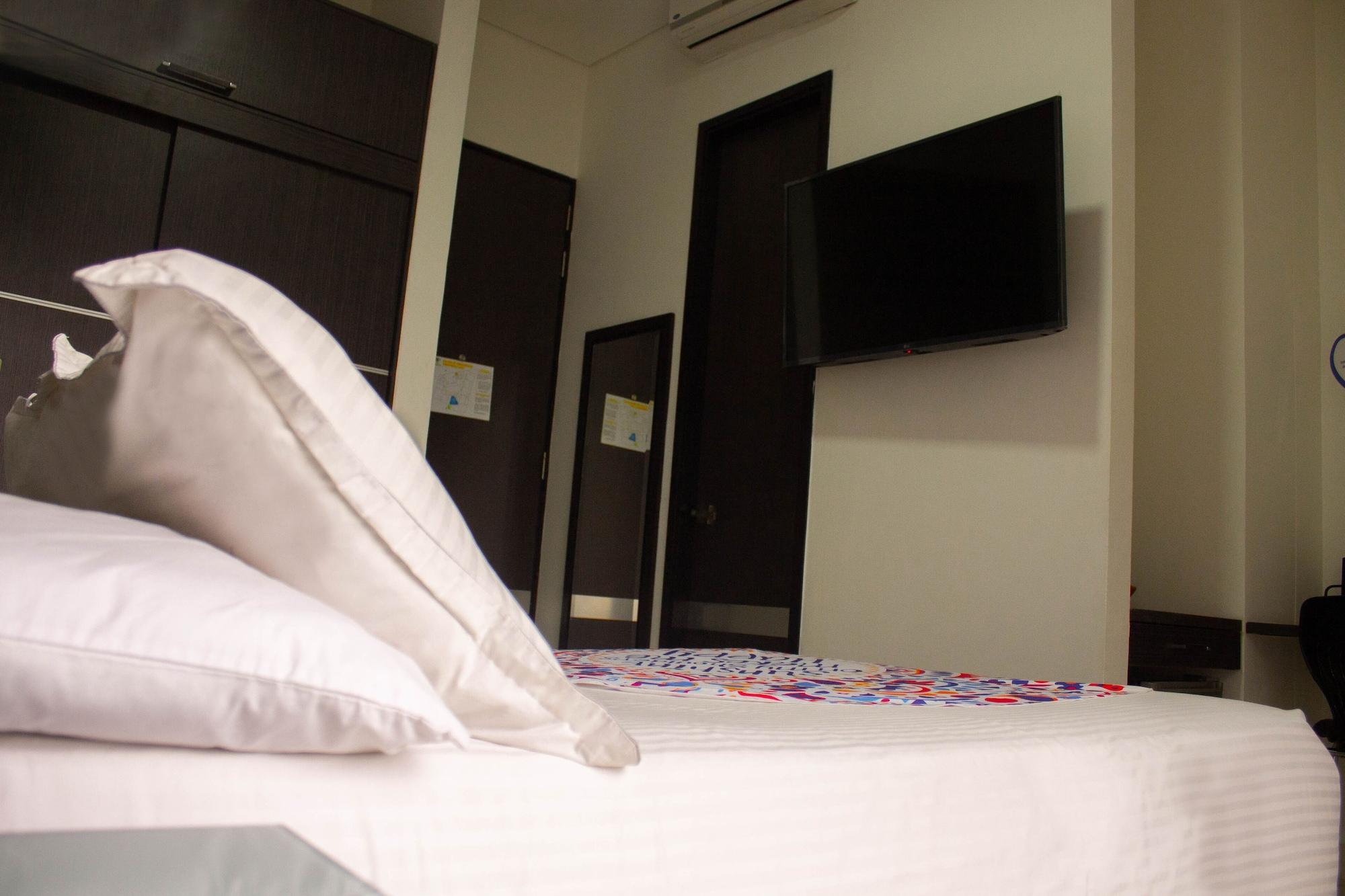 Hotel Bolivariana Plaza Medellin Ngoại thất bức ảnh