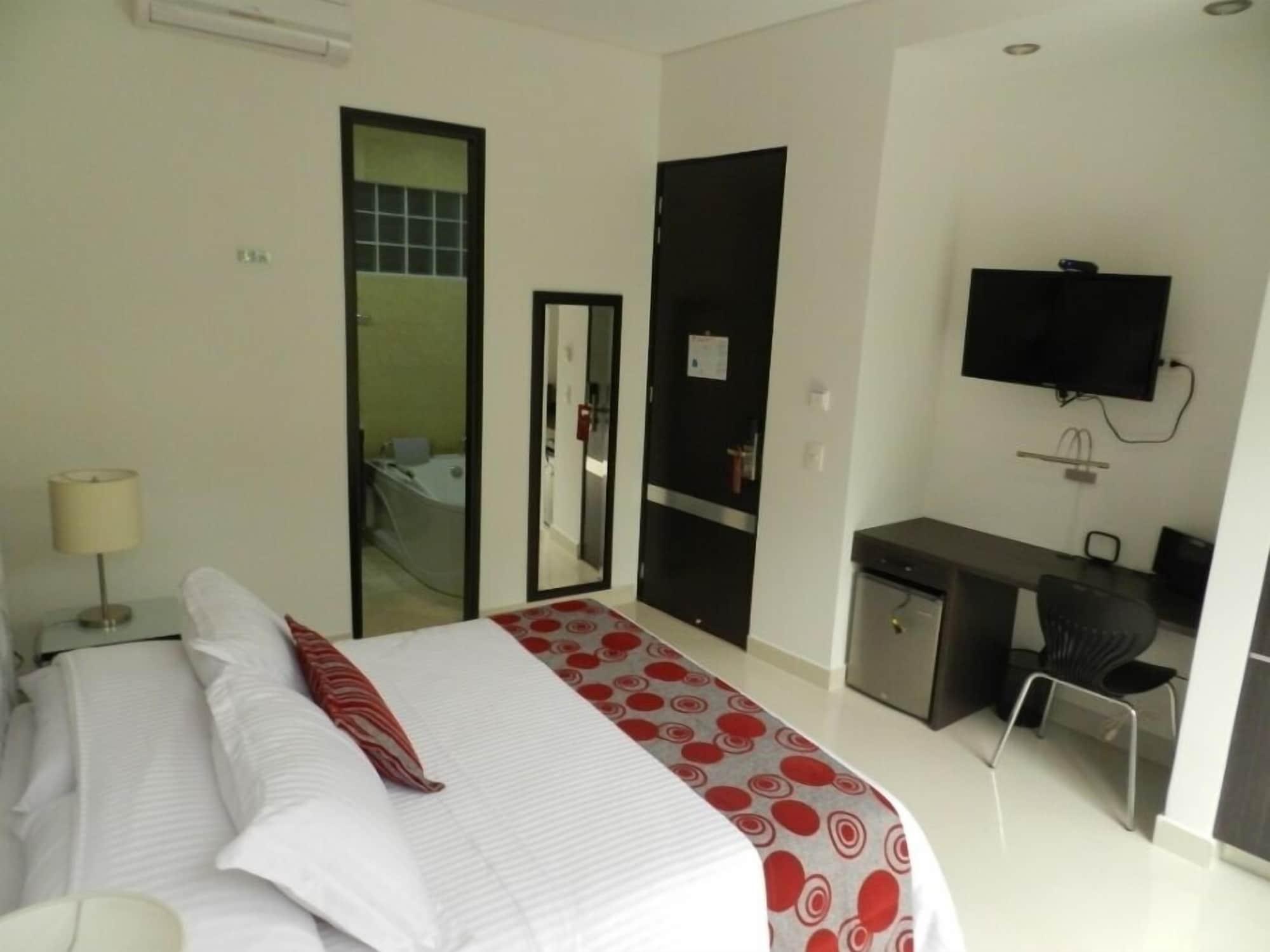 Hotel Bolivariana Plaza Medellin Ngoại thất bức ảnh