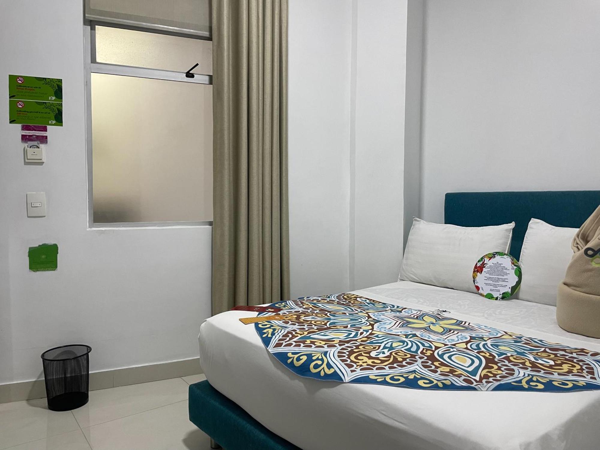 Hotel Bolivariana Plaza Medellin Ngoại thất bức ảnh