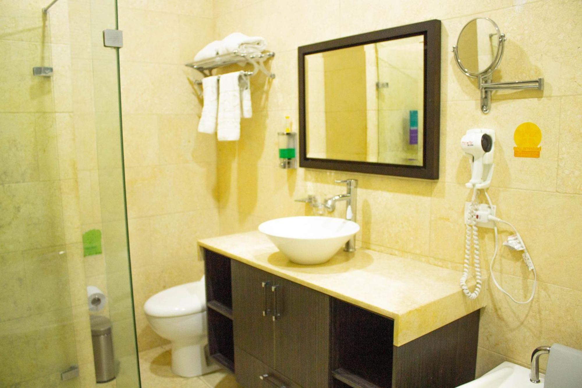 Hotel Bolivariana Plaza Medellin Ngoại thất bức ảnh